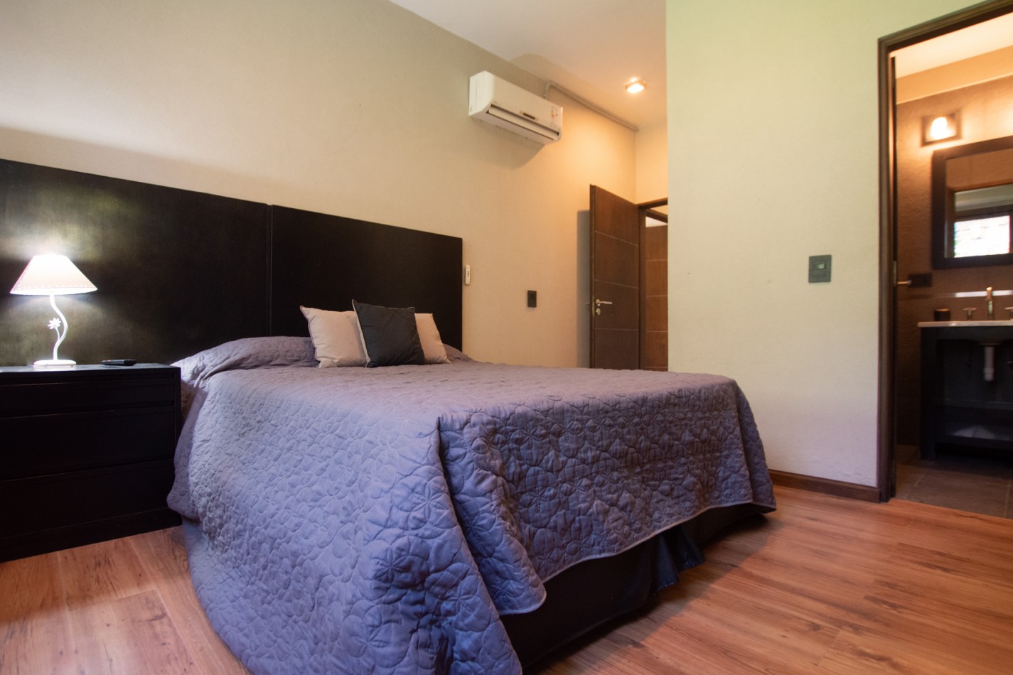 VENTA- CASA EN MAR DE LAS PAMPAS