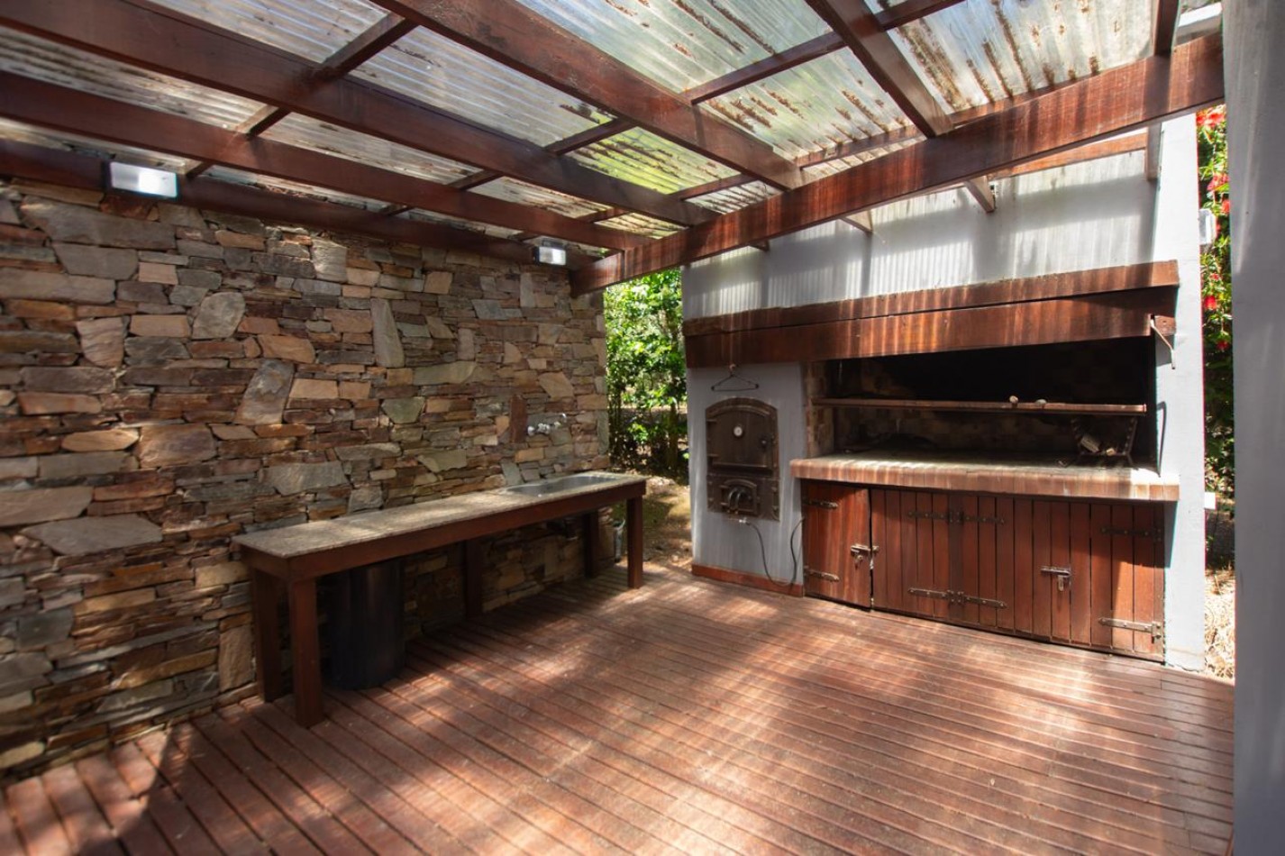 VENTA- CASA EN MAR DE LAS PAMPAS