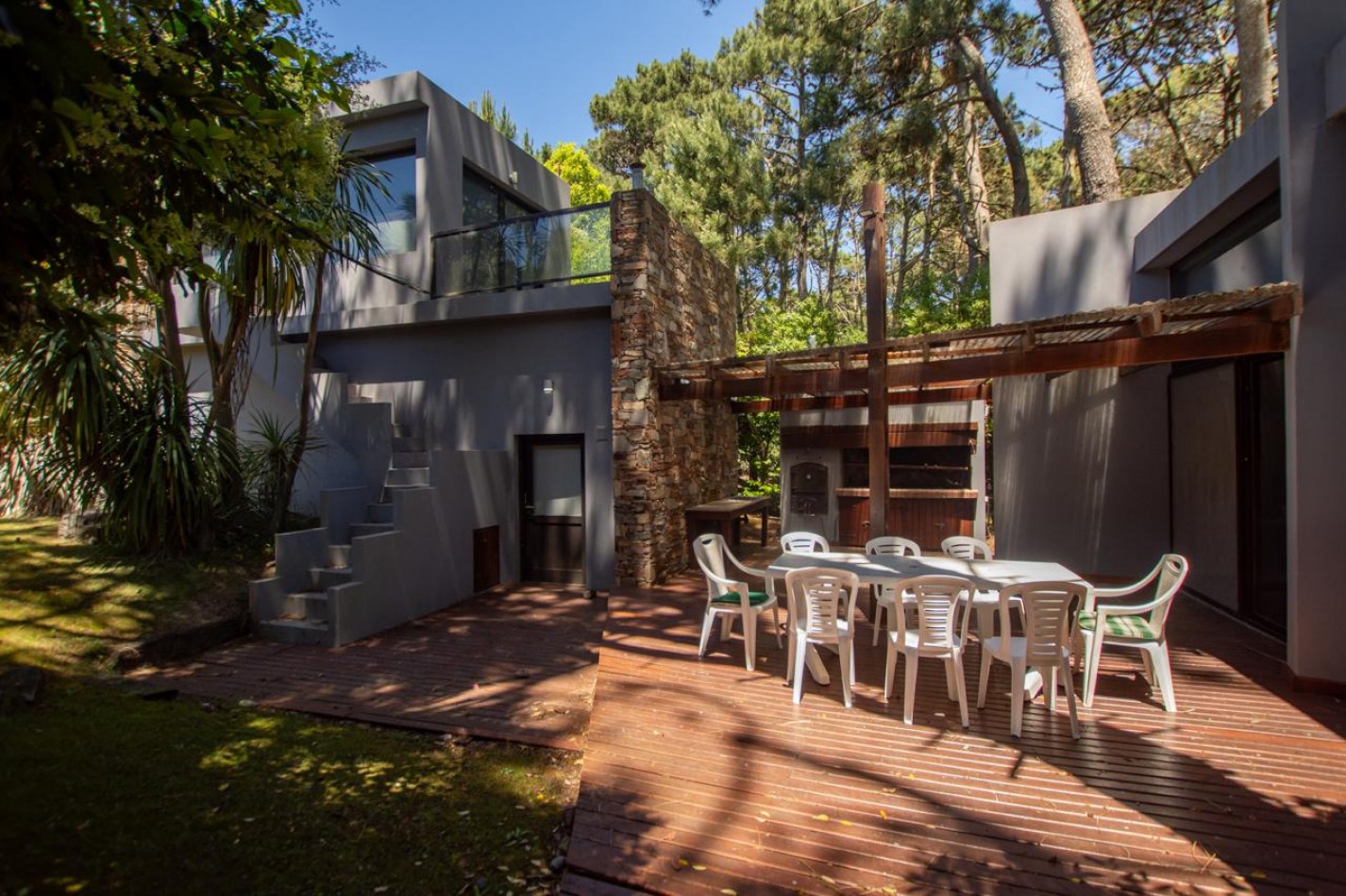 VENTA- CASA EN MAR DE LAS PAMPAS