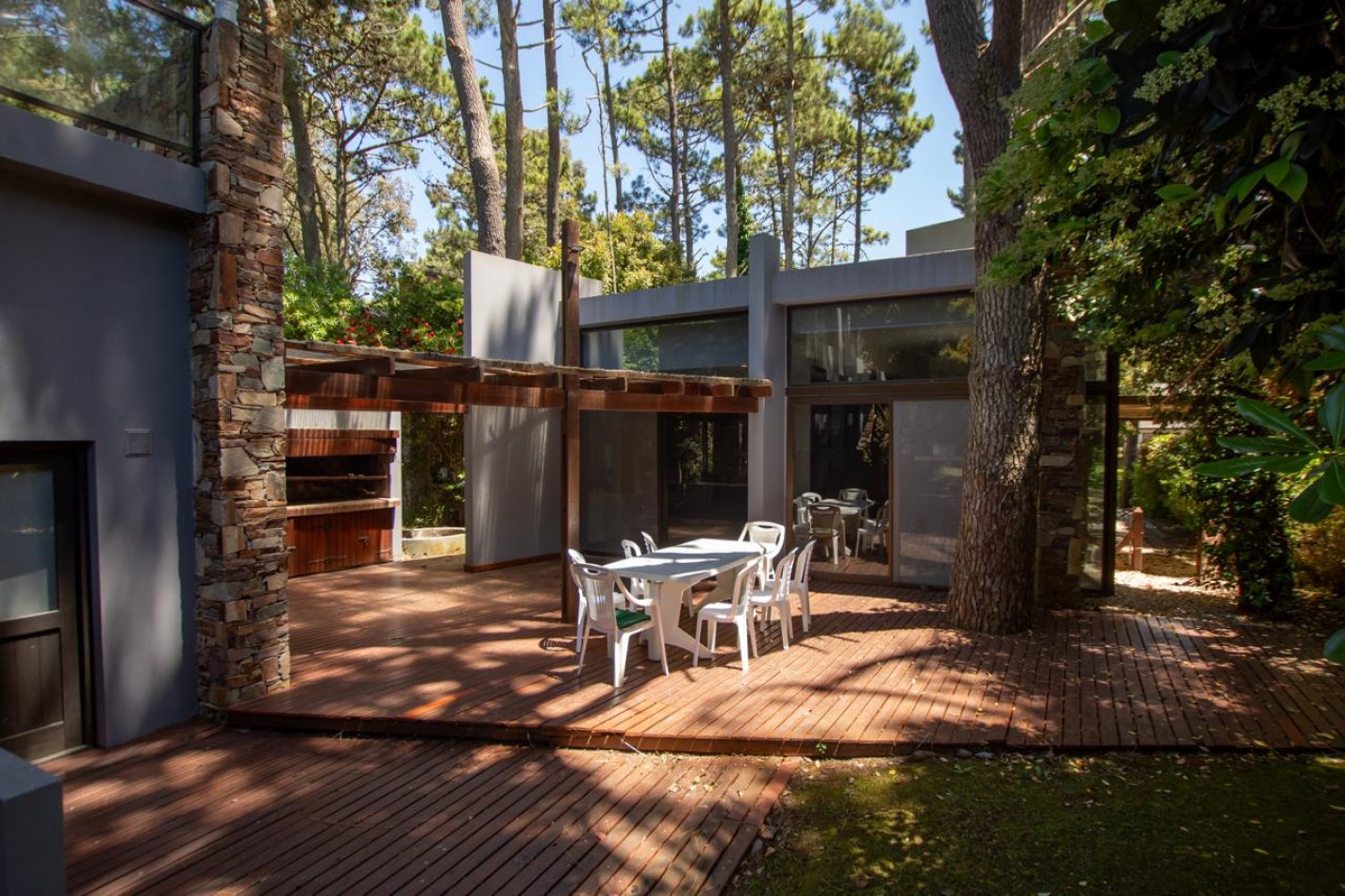 VENTA- CASA EN MAR DE LAS PAMPAS