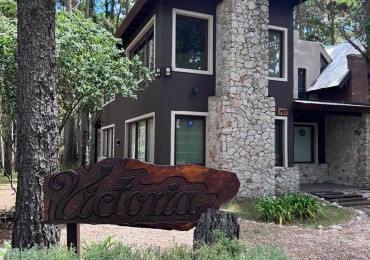 CASA EN EL BOSQUE- VICTORIA MAR AZUL