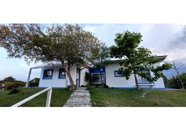 Casa de Campo La Marinera- Las Gaviotas- casa con pileta 