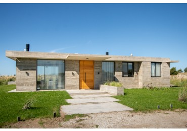 CASA BARRIO CERRADO- RINCON DEL TIGRE
