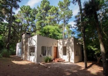 Casa con tres dormitorios en el corazon de Mar de las Pampas